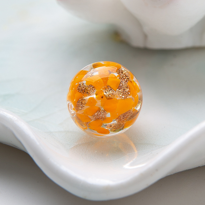 Cuentas de arena de oro de vidrio de flor roto de 100 piezas al por mayor